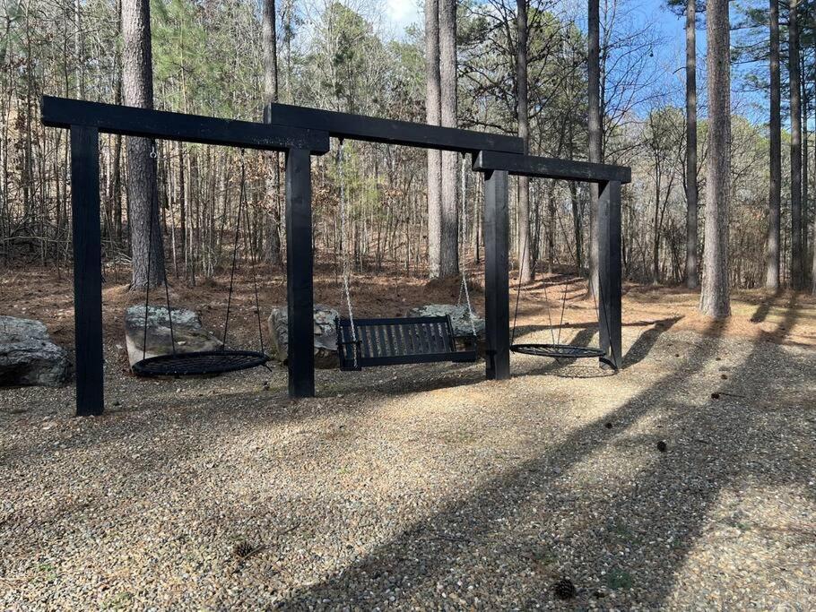 Ember Skye Cabin - 2 Bdr & Bunk Nook/2.5 Bath Broken Bow Bagian luar foto