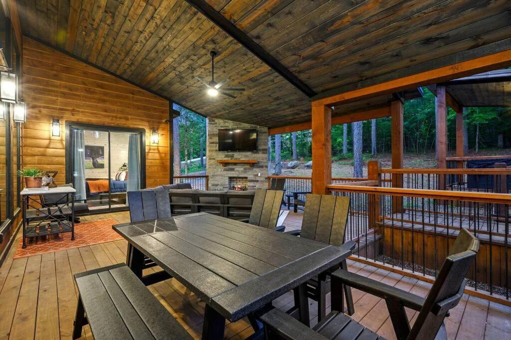 Ember Skye Cabin - 2 Bdr & Bunk Nook/2.5 Bath Broken Bow Bagian luar foto